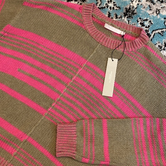 One Grey Day Women`s Aidan Pullover Sweater - Picture 3 of 10